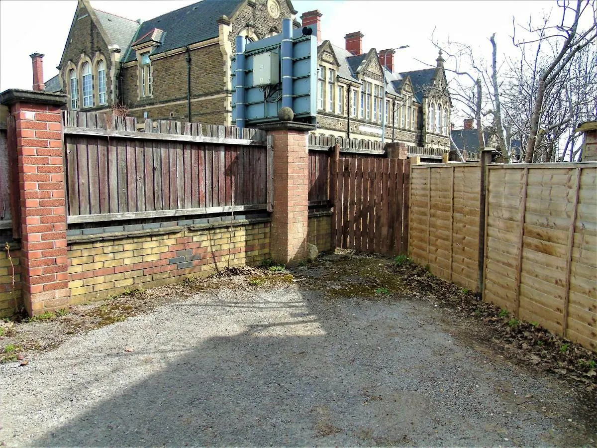City Garden Apartments Cardiff 0*,